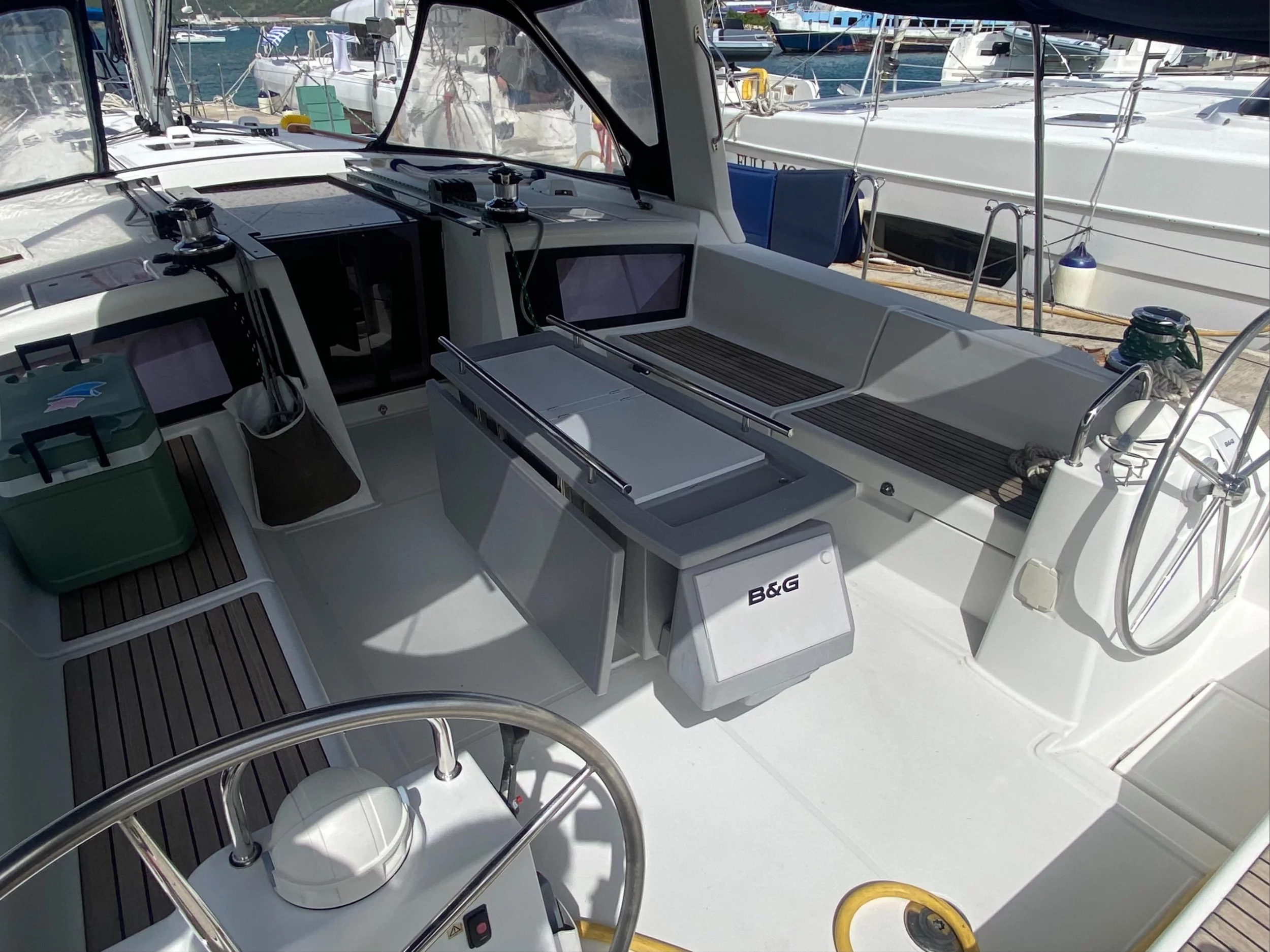 Beneteau Oceanis 48 (Marty J)  - 6