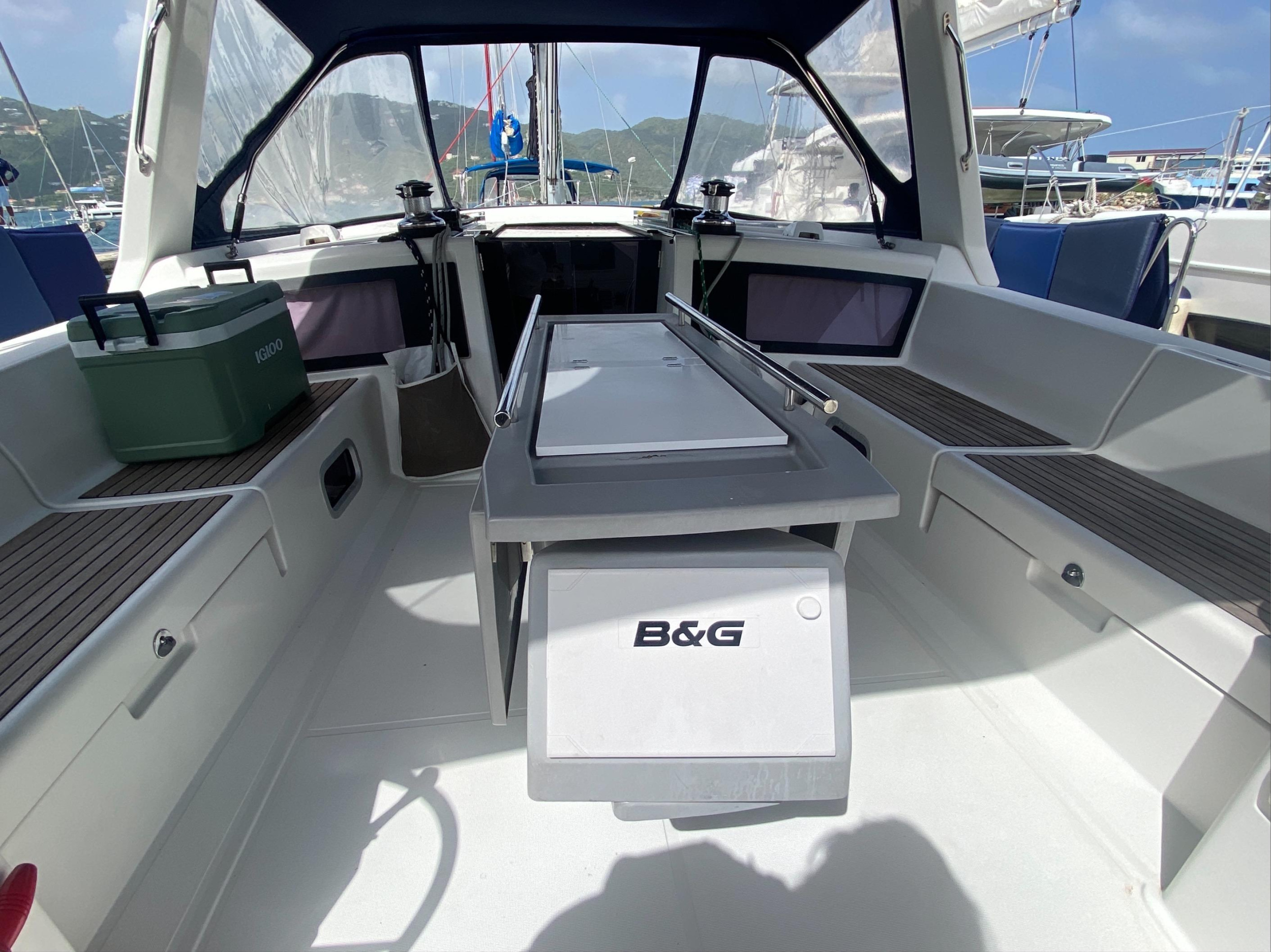 Photo #6 - Beneteau Oceanis 48 (Marty J) en Road Town - 25339