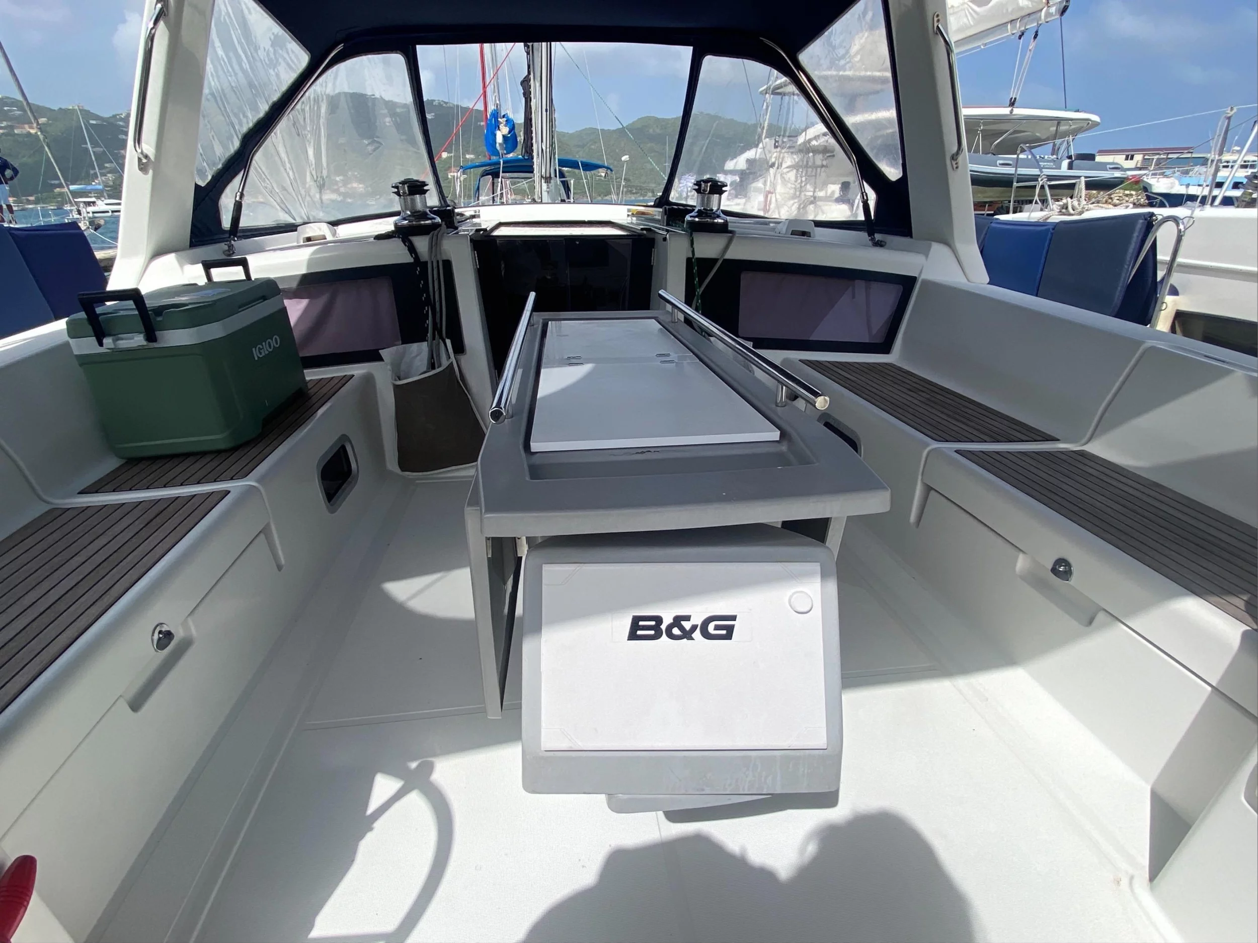 Beneteau Oceanis 48 (Marty J)  - 5