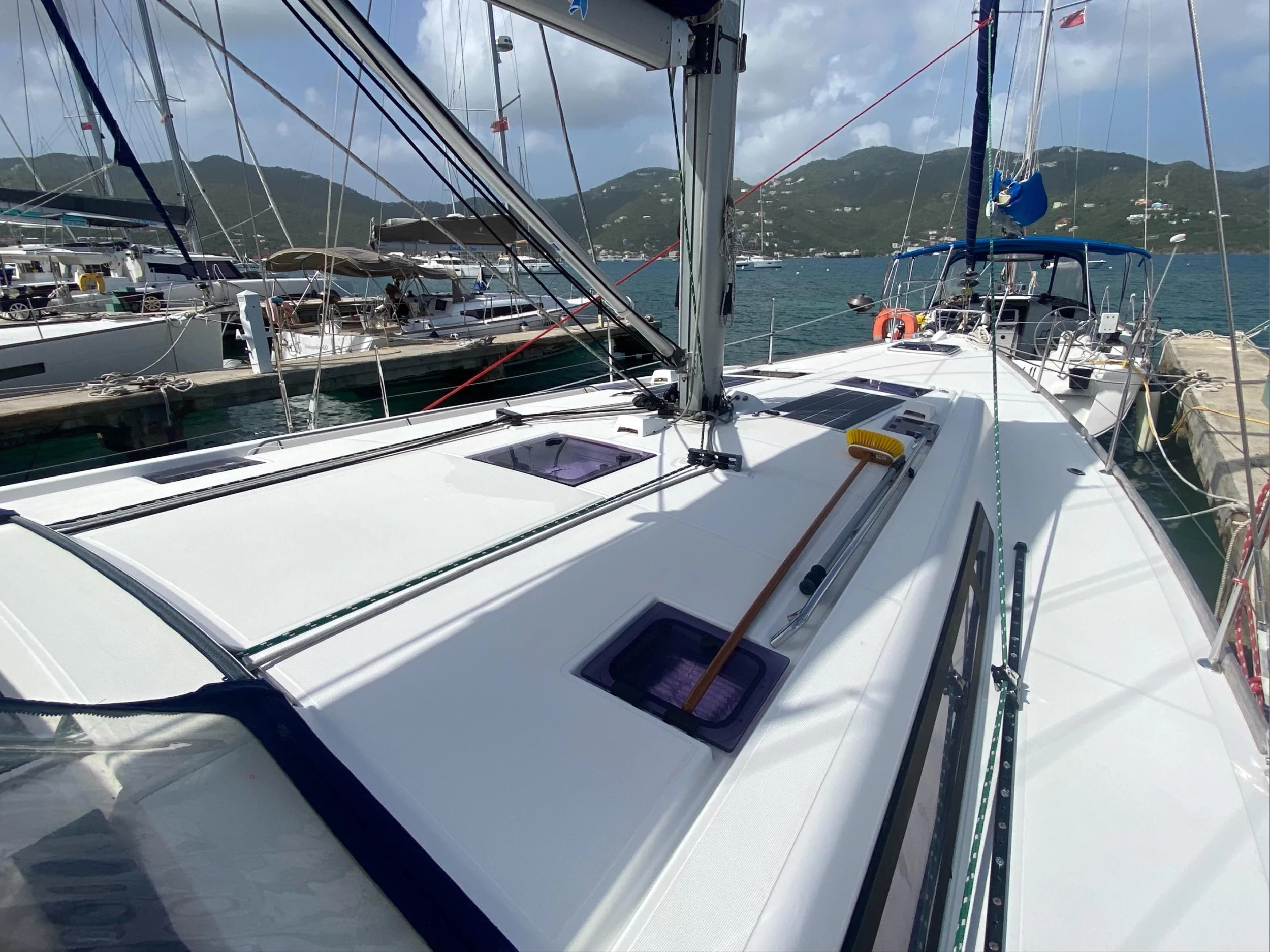 Beneteau Oceanis 48 (Marty J)  - 14