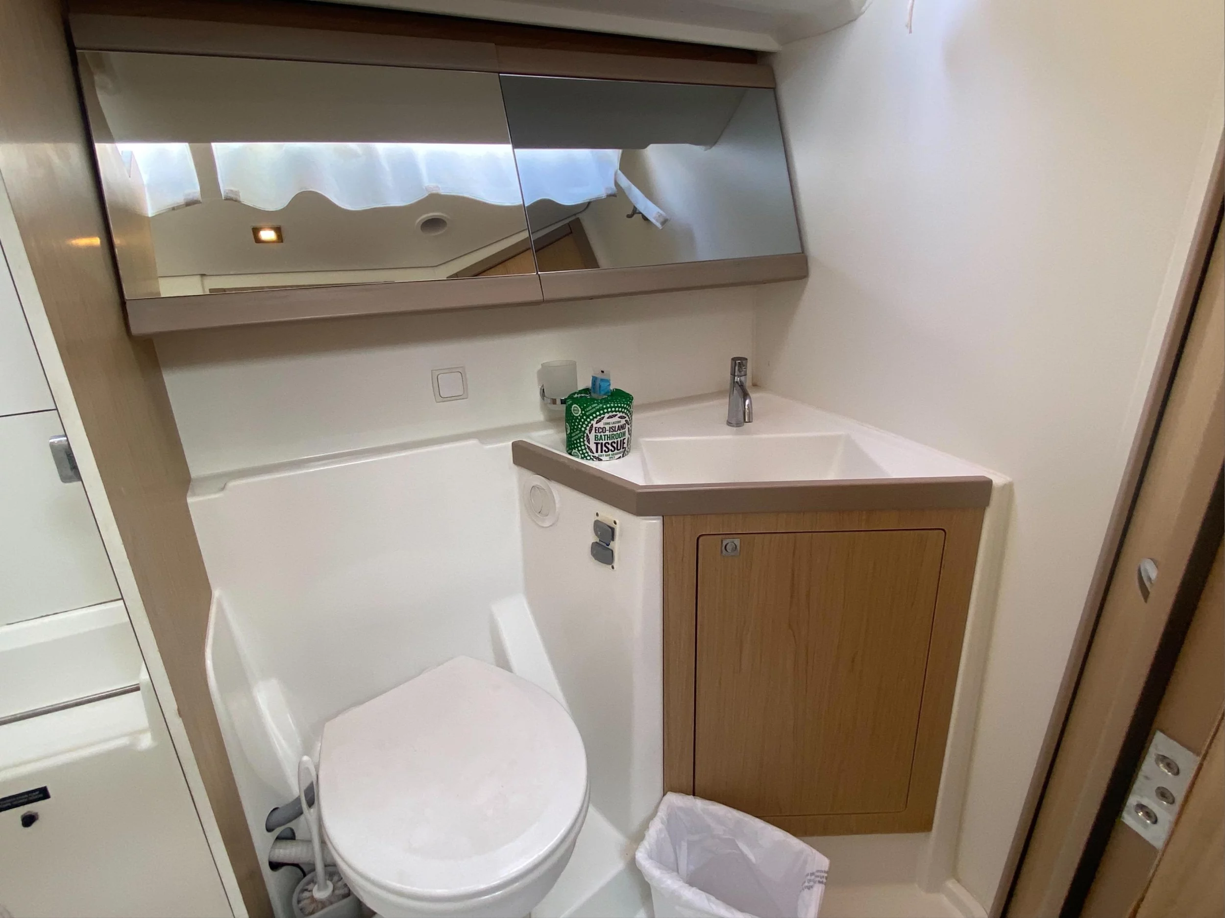 Beneteau Oceanis 48 (Marty J)  - 21