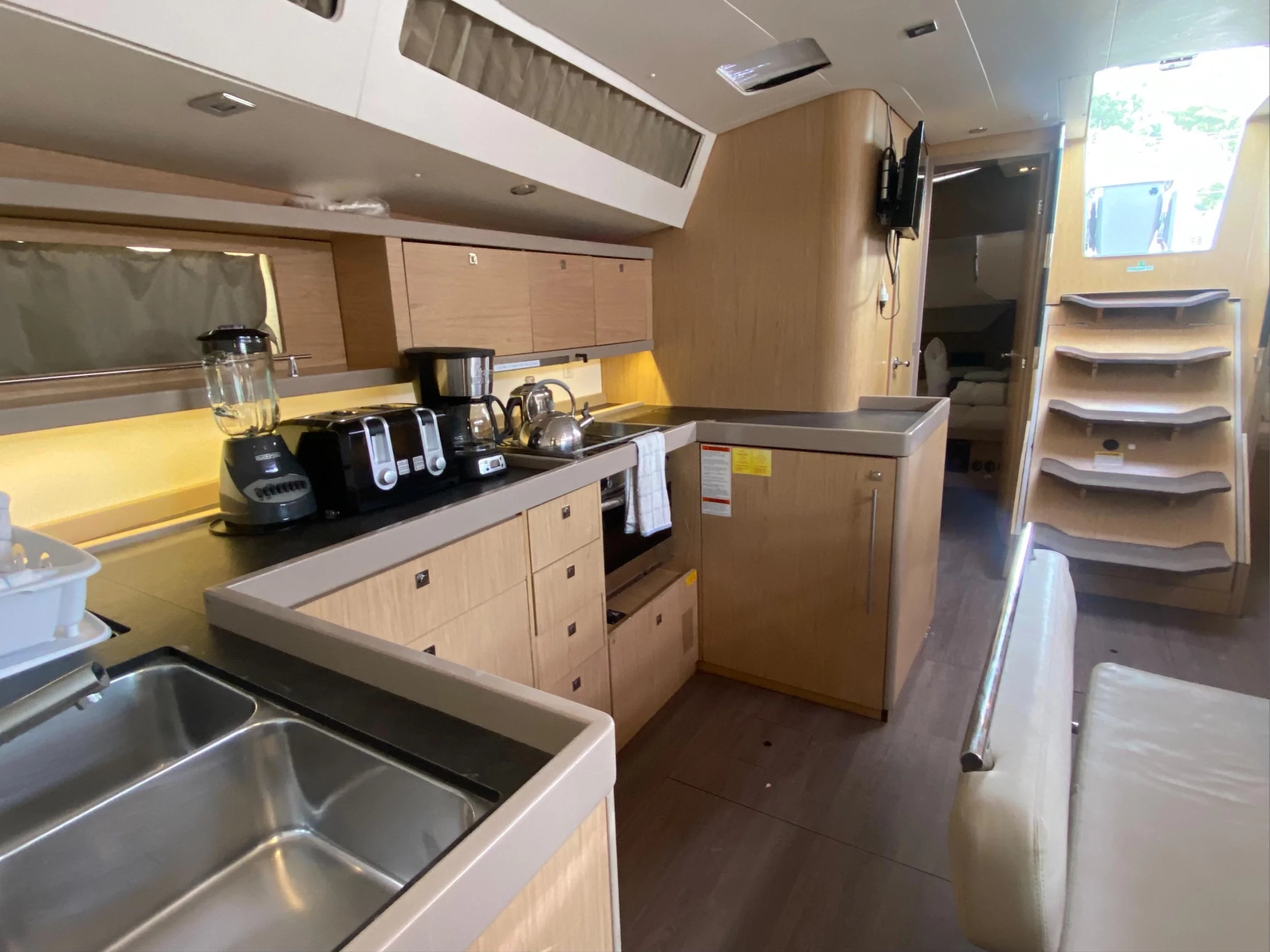 Beneteau Oceanis 48 (Marty J)  - 26