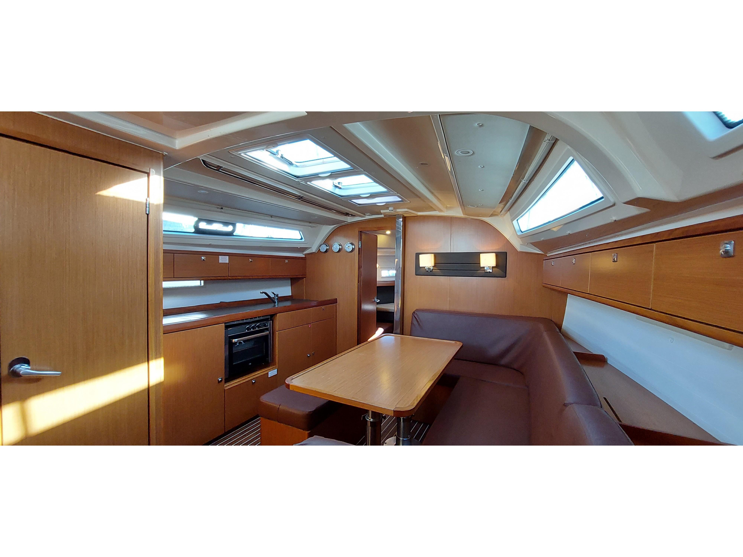Bavaria Cruiser 41 — photo 3
