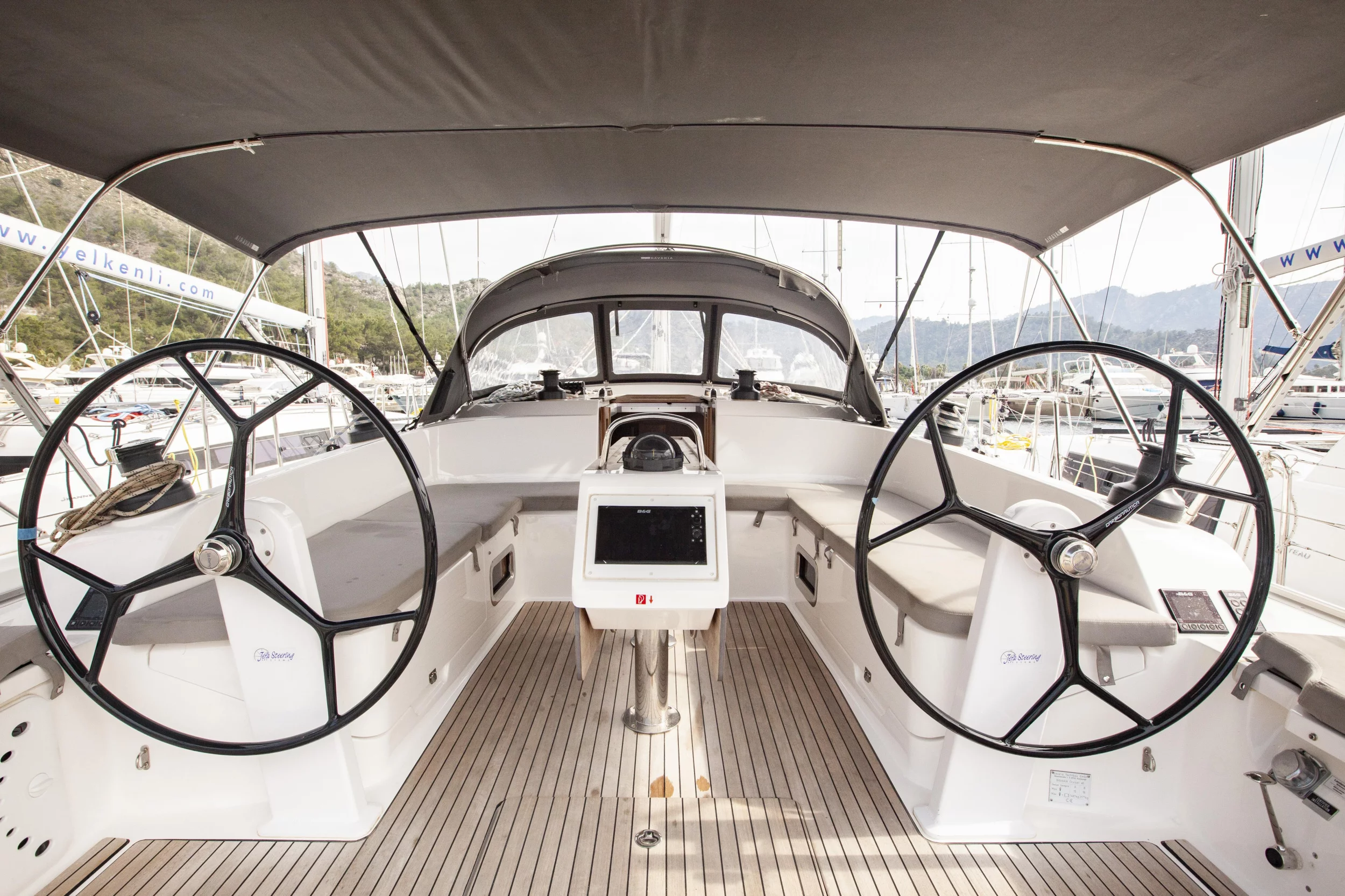 Bavaria Cruiser 46 (Trex) Cockpit - 9