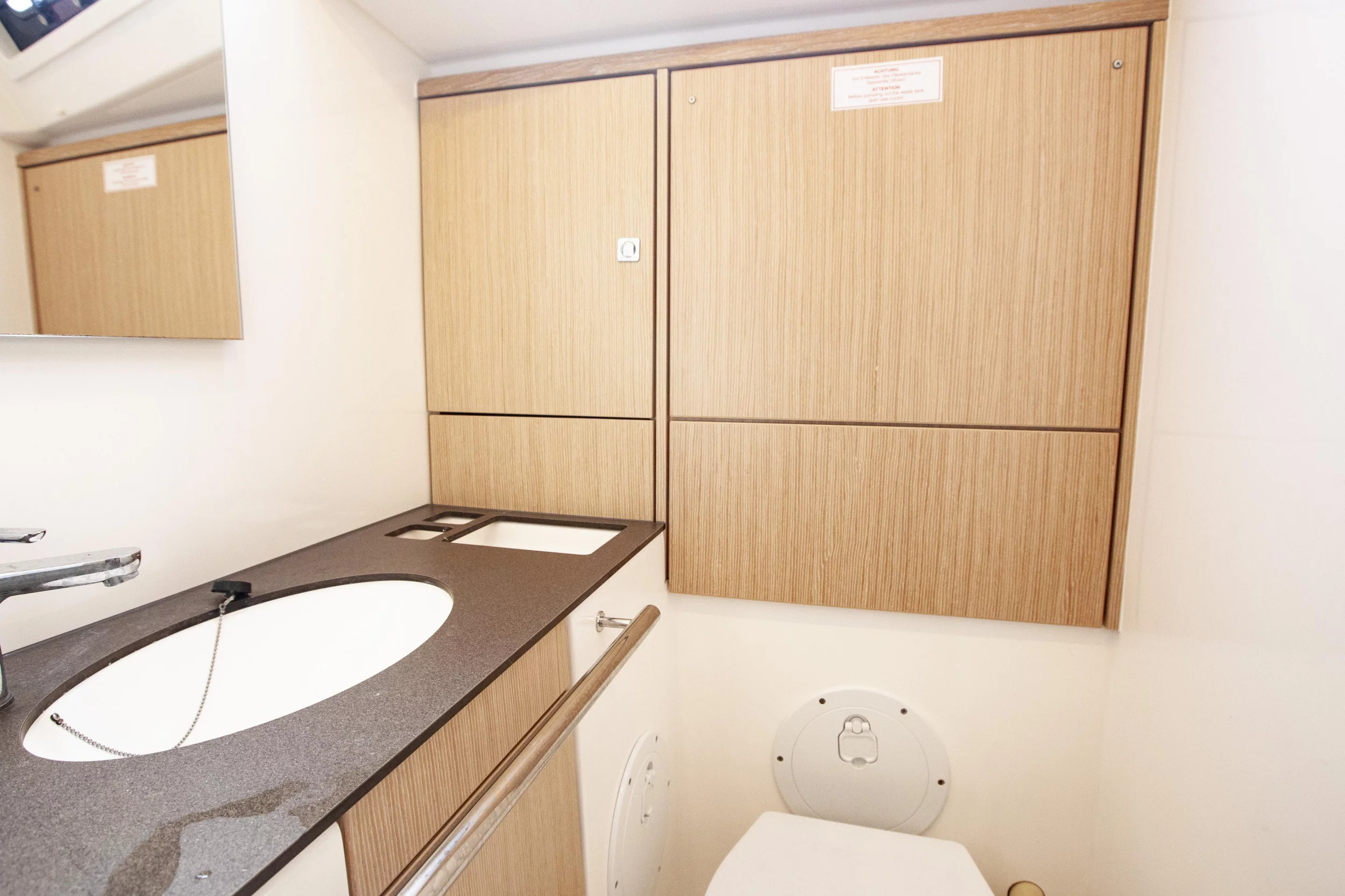Bavaria Cruiser 46 (Trex) Front Shower - 2