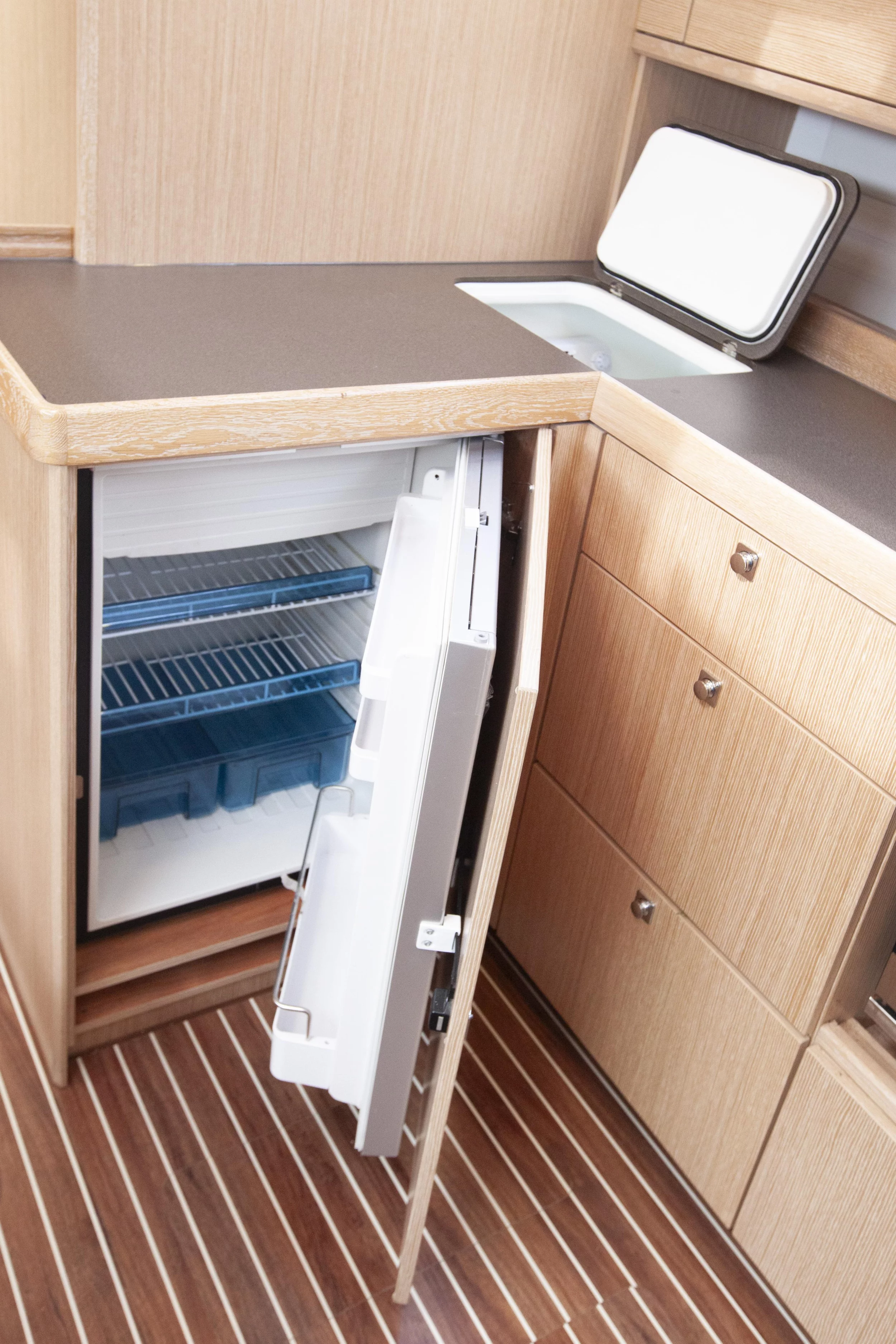 Bavaria Cruiser 46 (Trex) Fridge - 14