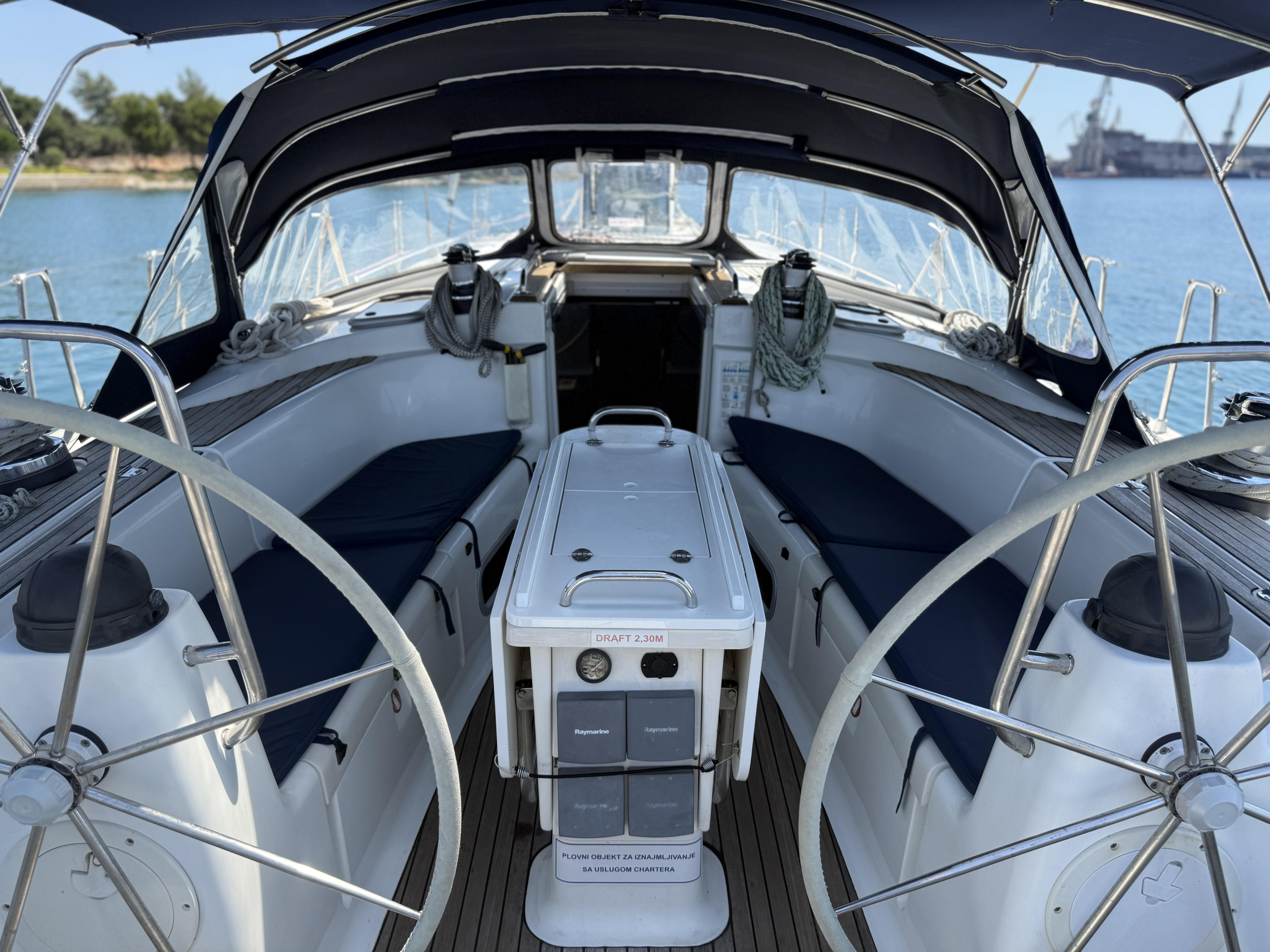 Bavaria 49 — photo 4