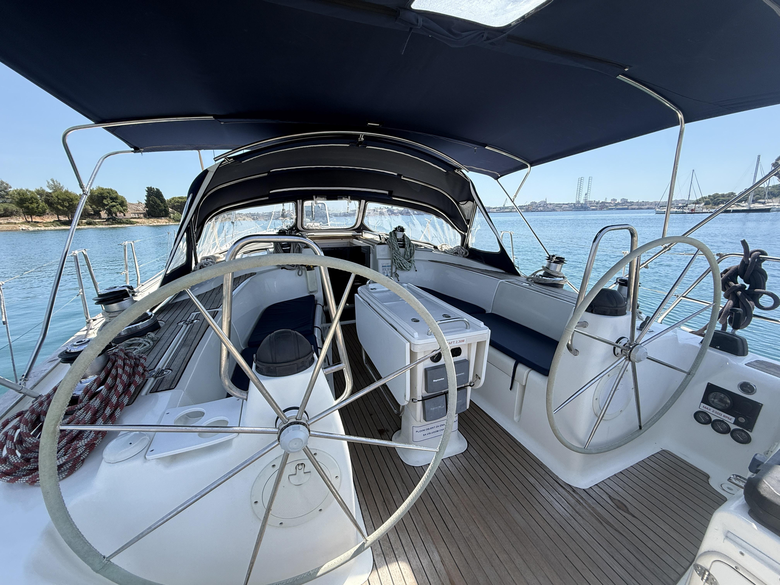 Bavaria 49 — photo 7