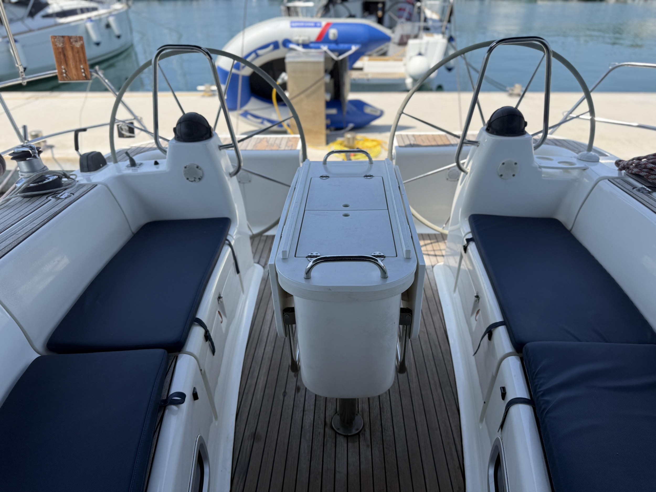 Bavaria 49 — photo 12