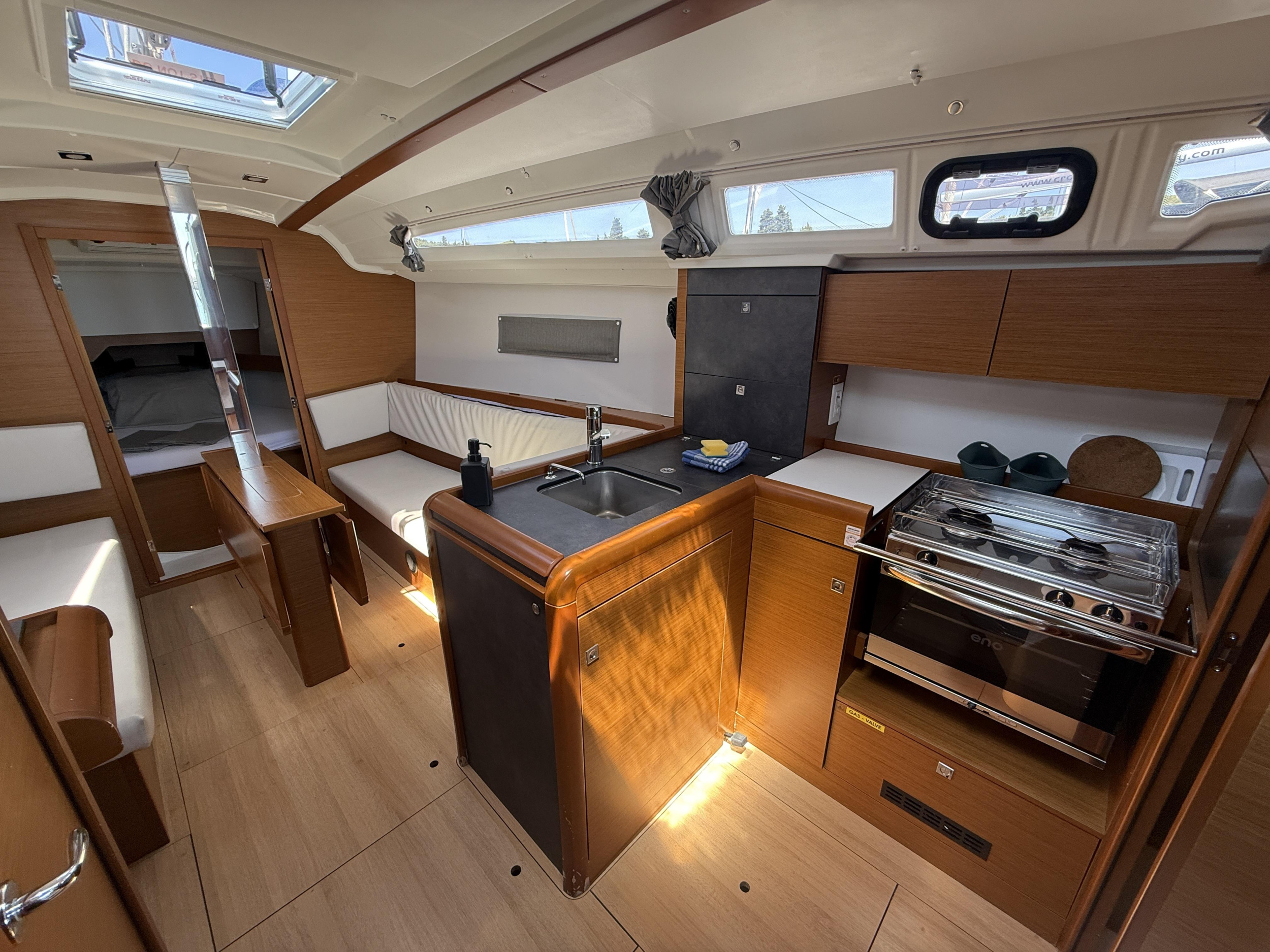 Sun Odyssey 349 — photo 9