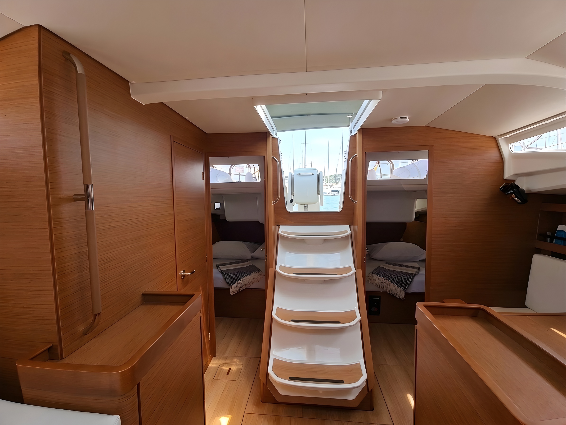 Sun Odyssey 440 — photo 3