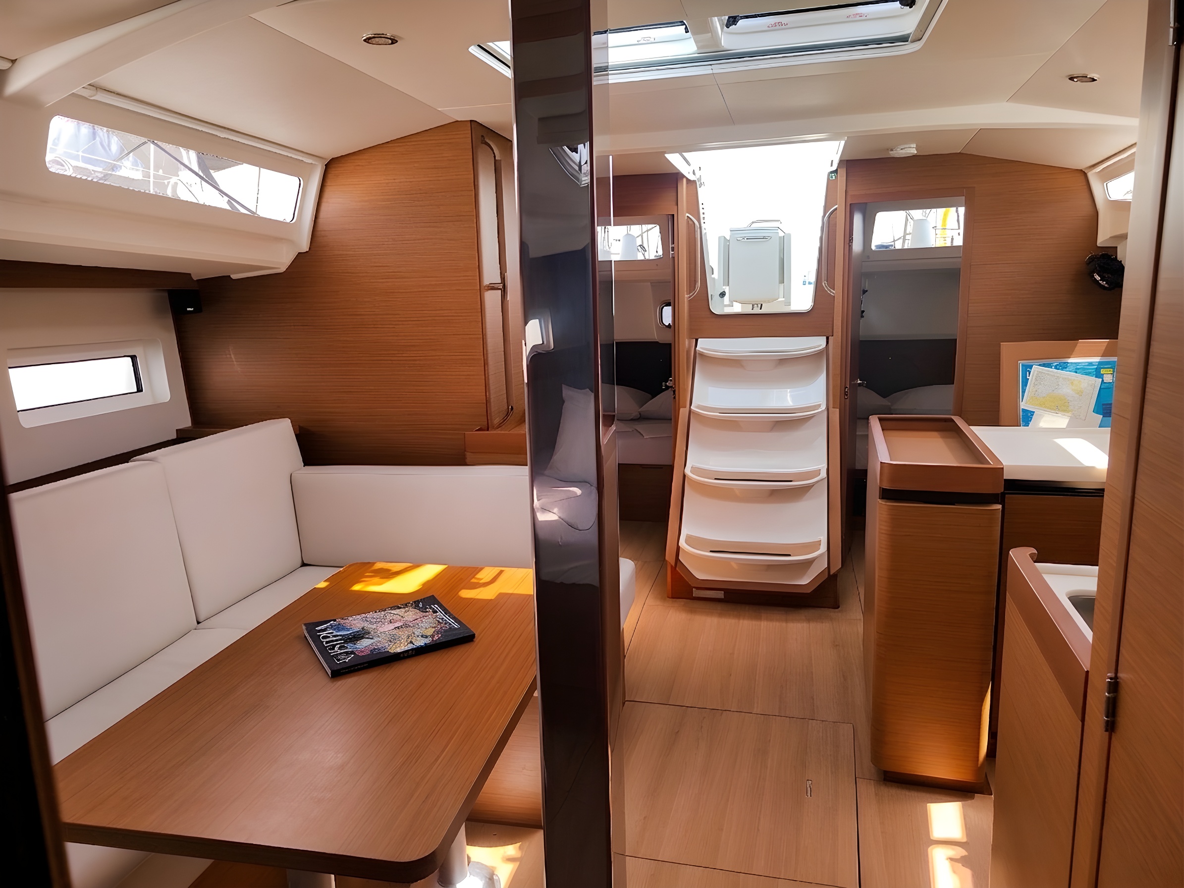 Sun Odyssey 440 — photo 8