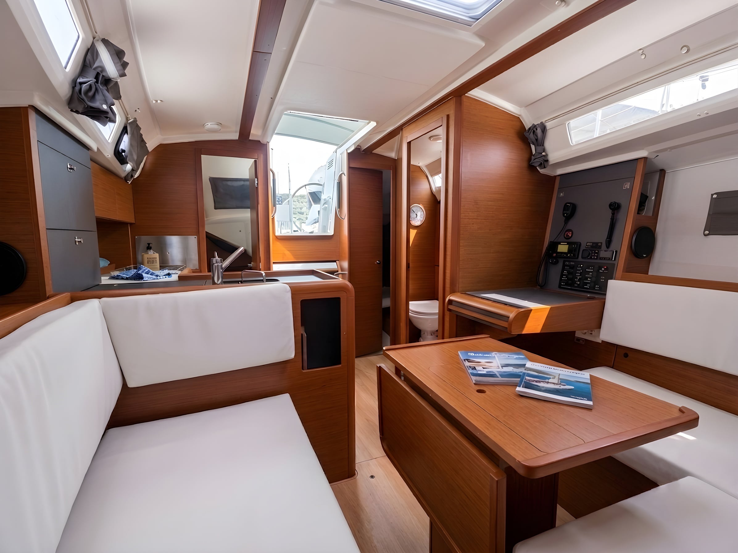 Sun Odyssey 349 — photo 11