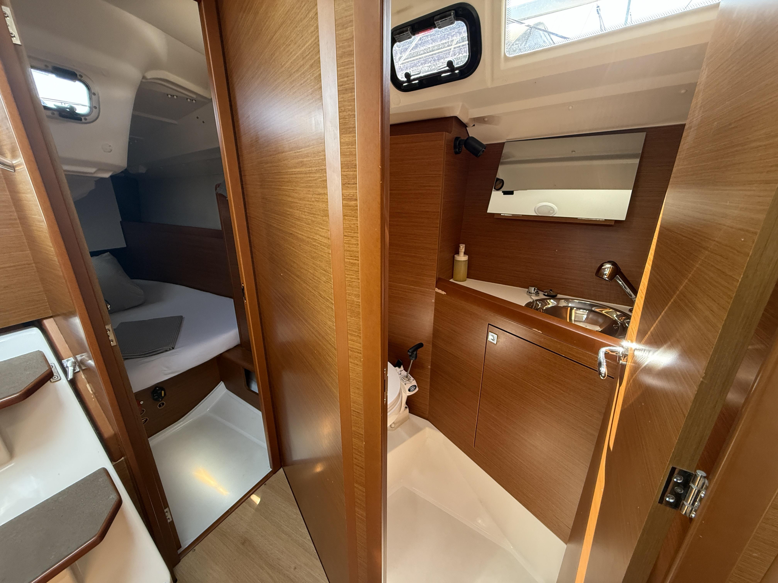 Sun Odyssey 349 — photo 18
