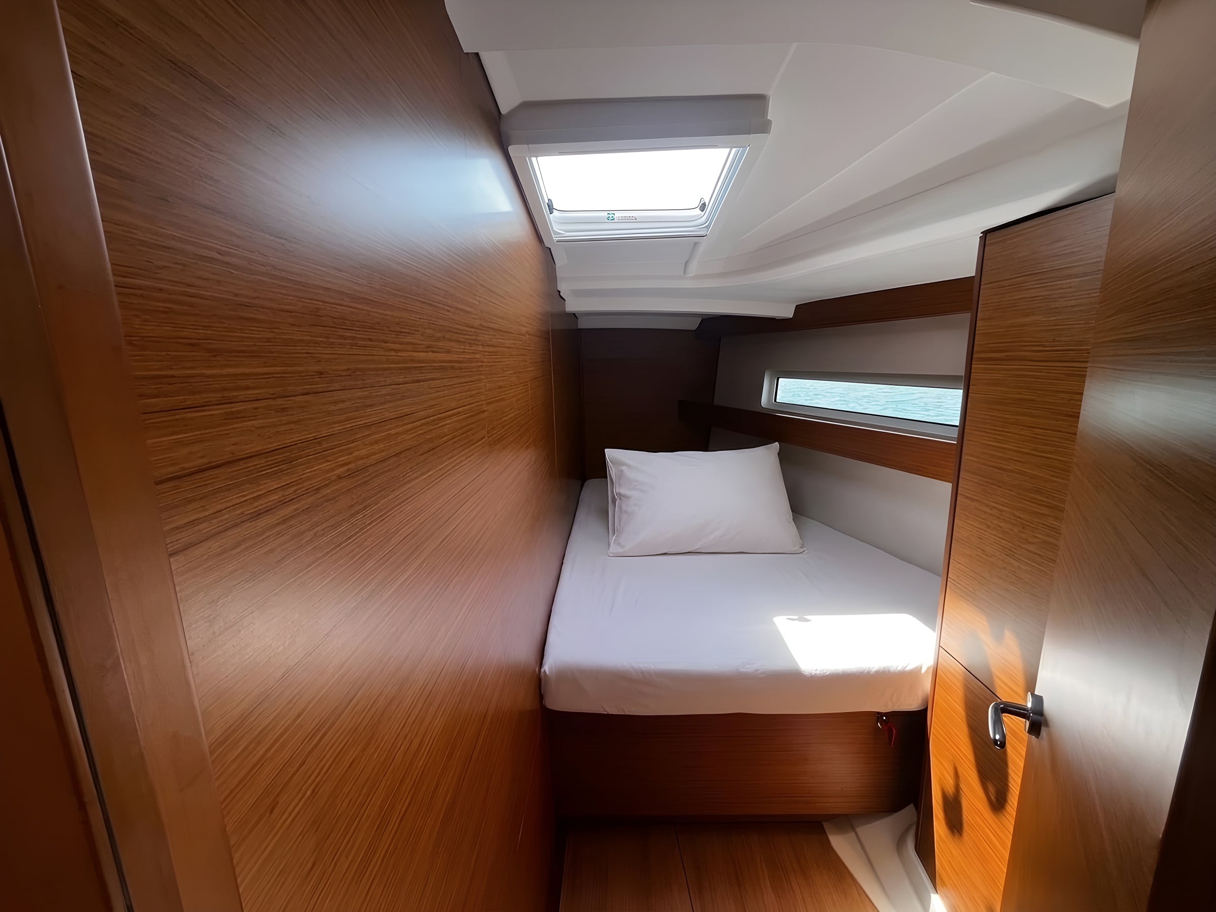 Sun Odyssey 440 — photo 6