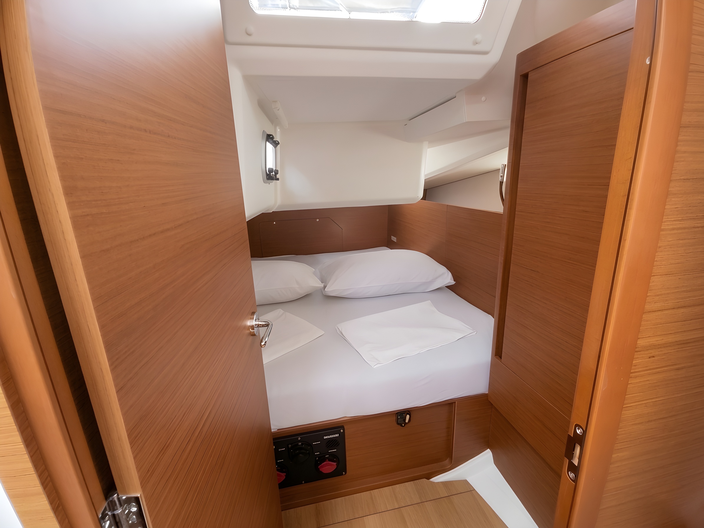 Sun Odyssey 440 — photo 21
