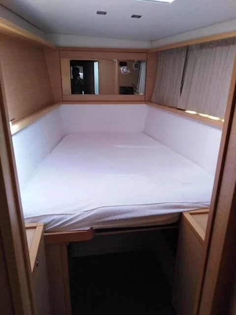 Lagoon 450 Flybridge (CELENA B)  - 14