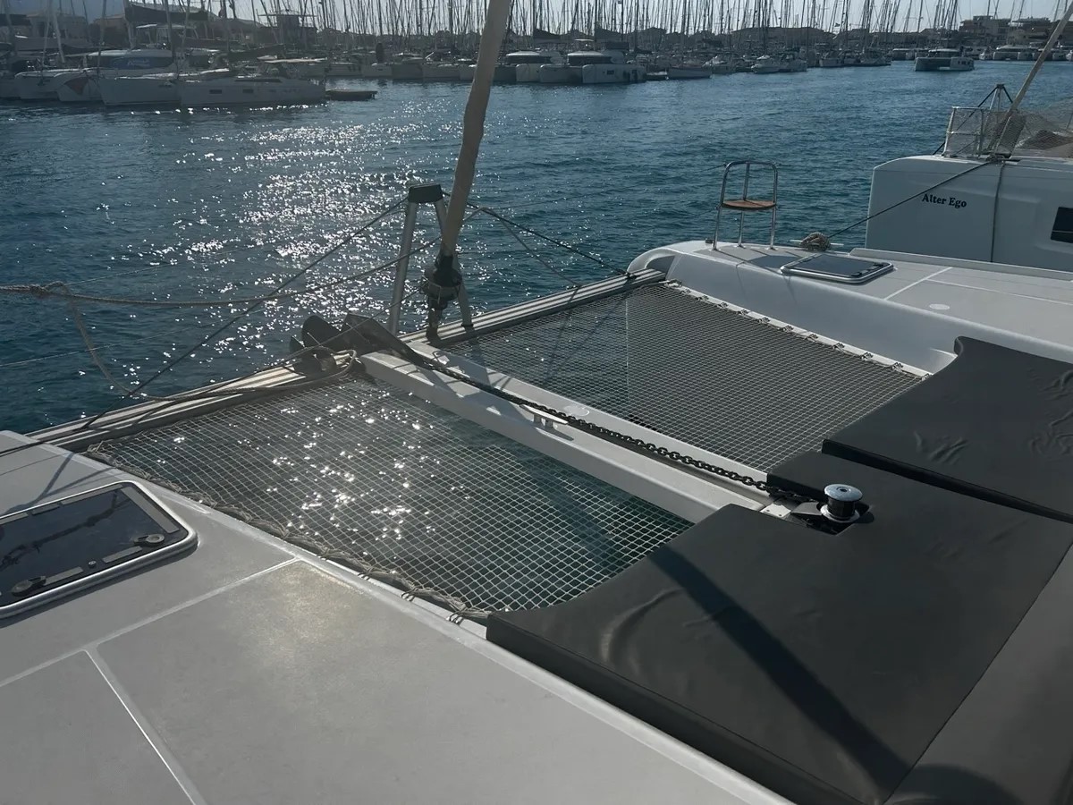 Lagoon 42 — photo 14