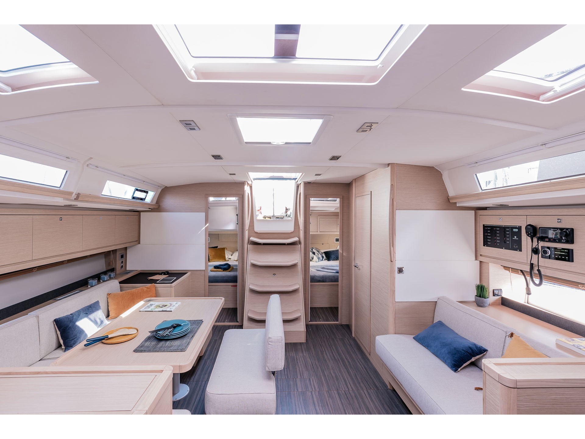 Dufour 470 owner's version. — photo 4