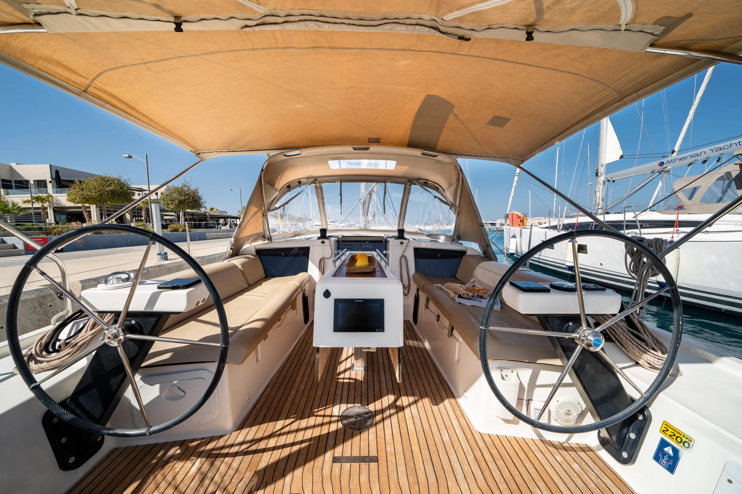 Dufour 390 Grand Large (ARTEMIS)  - 13