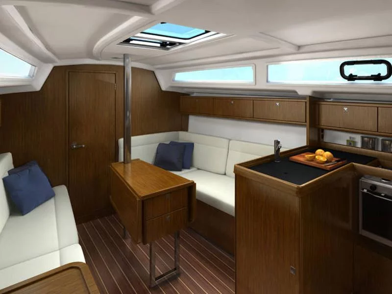 Bavaria Cruiser 33 (Leeroy) Interior image - 3