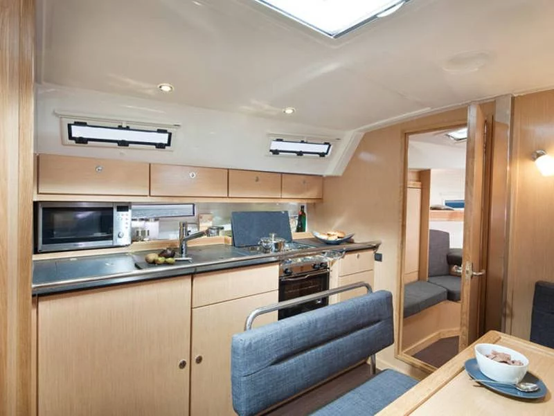 Bavaria Cruiser 40 (Toskana)  - 10