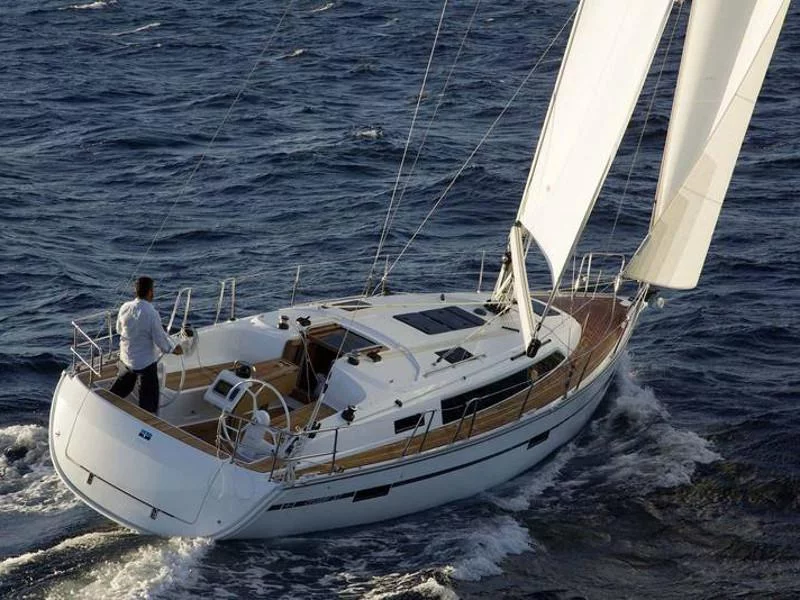 Bavaria Cruiser 37 (Aventura)  - 4