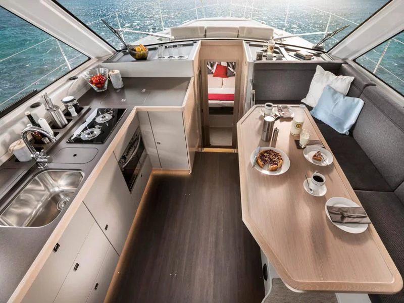 Bavaria E40 Fly (Aquatic Vita) Interior image - 4