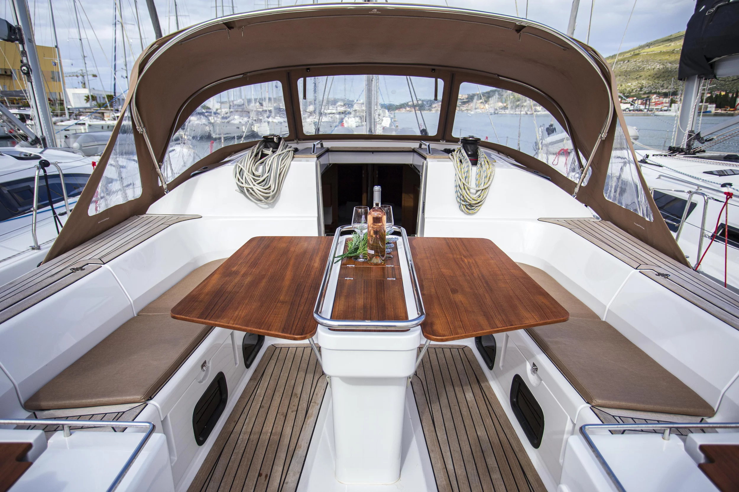 Elan Impression 50 (5+1cabins / 2+1 toilet) (ELYSIUM I)  - 13