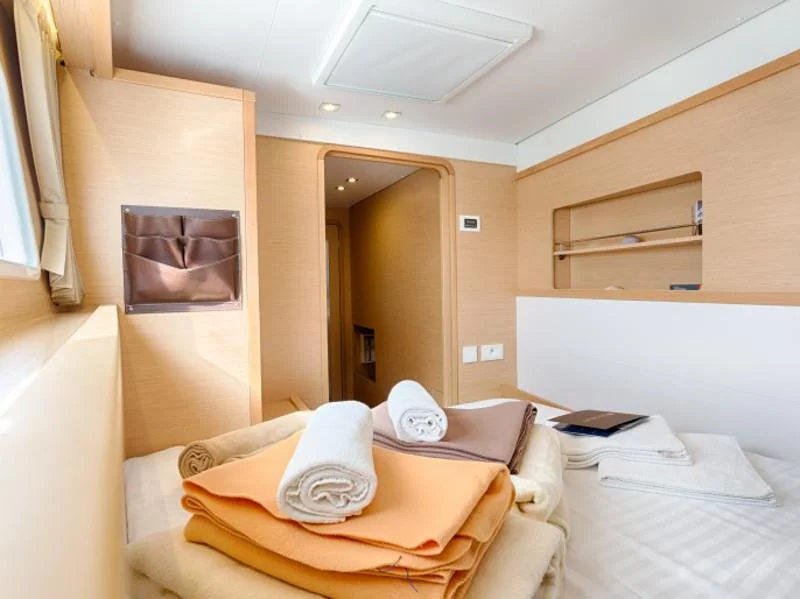Lagoon 450 F Luxury (BRIGHT MOON)  - 13