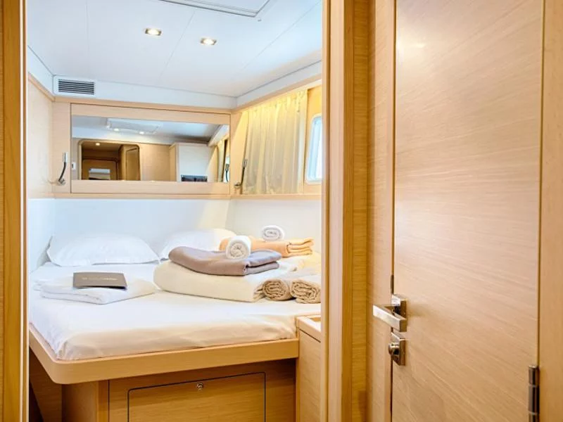 Lagoon 450 F Luxury (BRIGHT MOON)  - 3