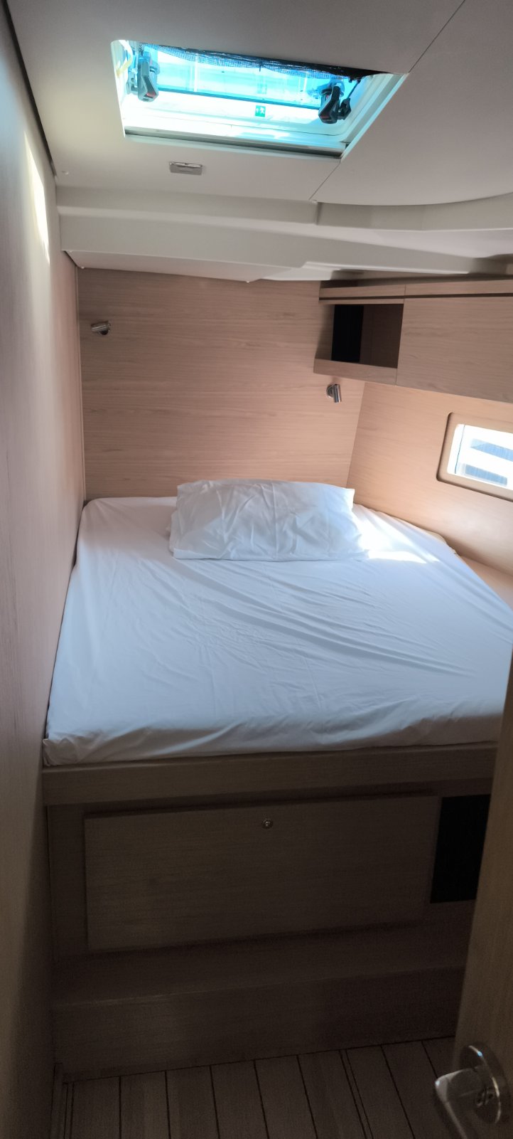 Oceanis 51.1 — photo 25