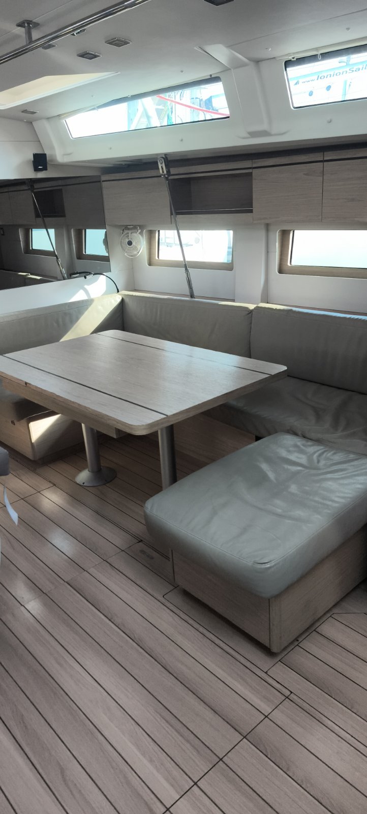 Oceanis 51.1 — photo 8