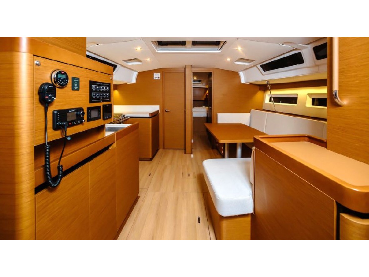 Photo #9 - Sun Odyssey 490 (Chaos - Standard line) in Capo d'Orlando - 23894