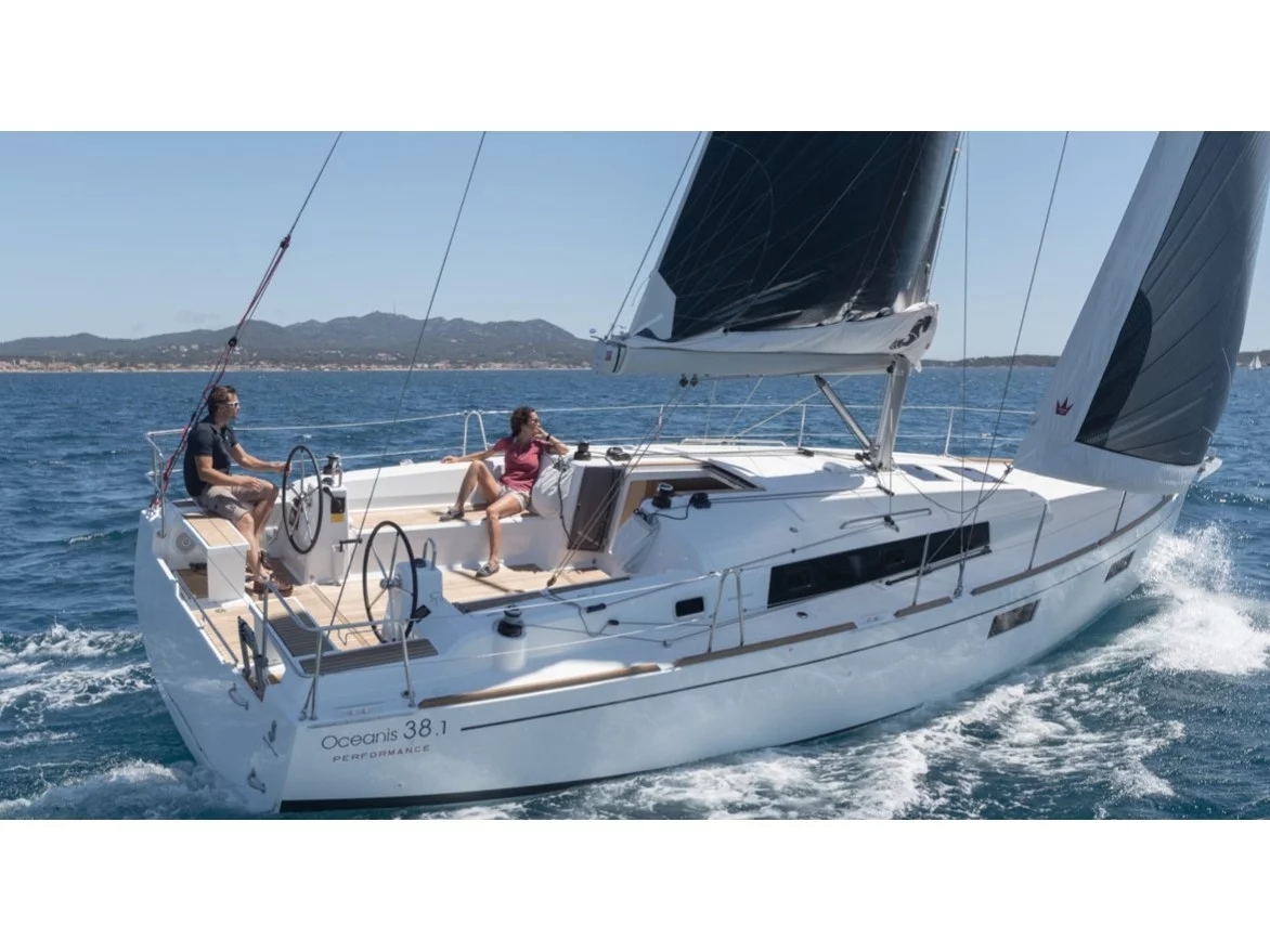 Oceanis 38.1 (Thalia (L'una Grossa) - Comfort line) Main image - 0