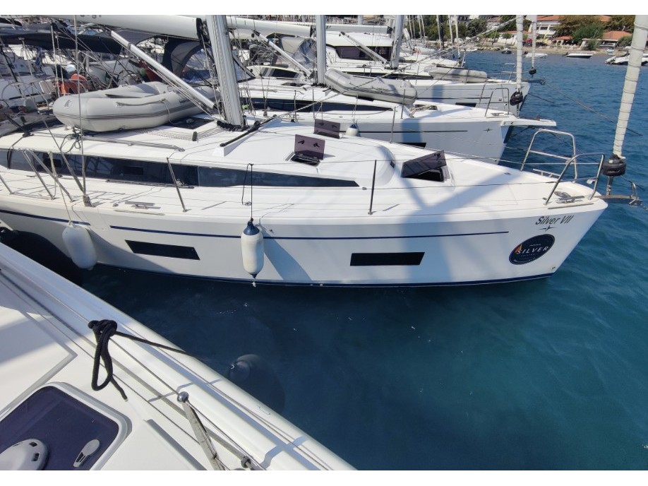 Bavaria C42 (3 cab.) — photo 5