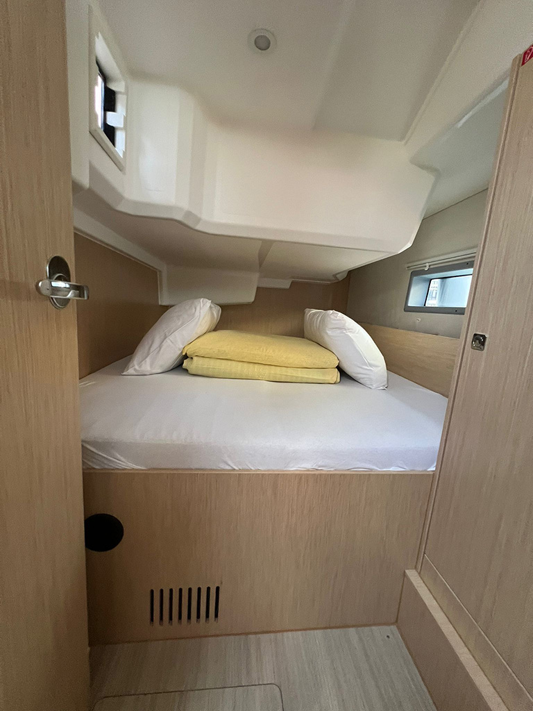 Photo #27 - Bavaria C38 (OHANA) en Krk - 21592
