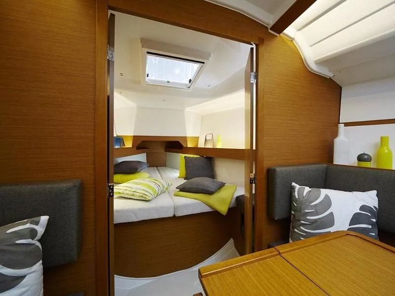 Sun Odyssey 349 ()  - 5