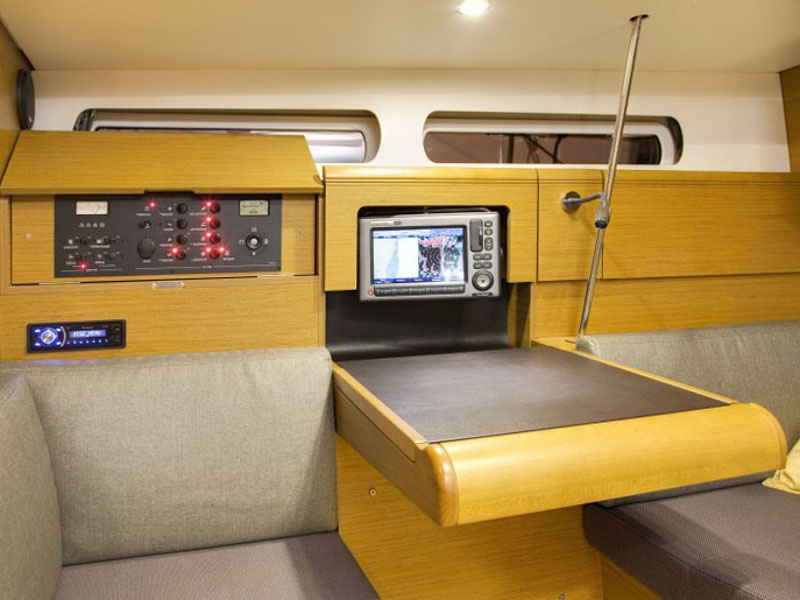 Photo #14 - Sun Odyssey 419 () in Athens - 6551