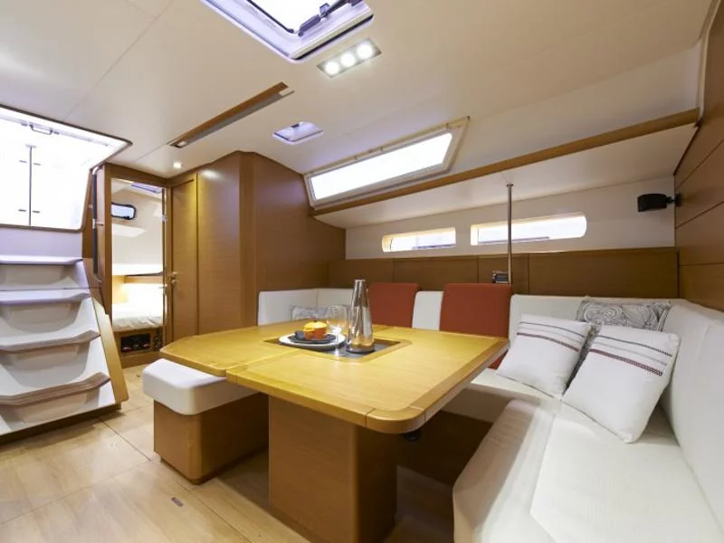 Sun Odyssey 469 ()  - 7