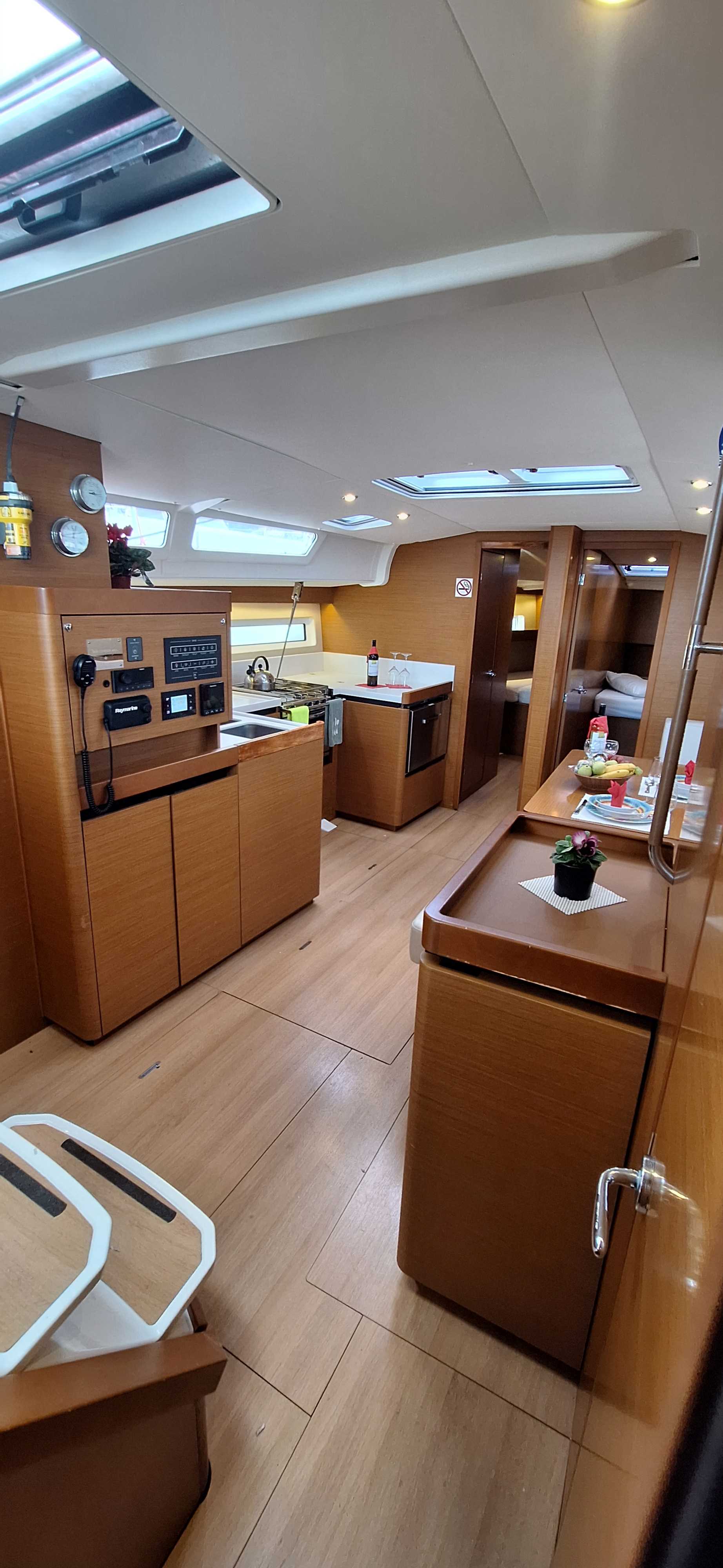 Sun Odyssey 490 — photo 10