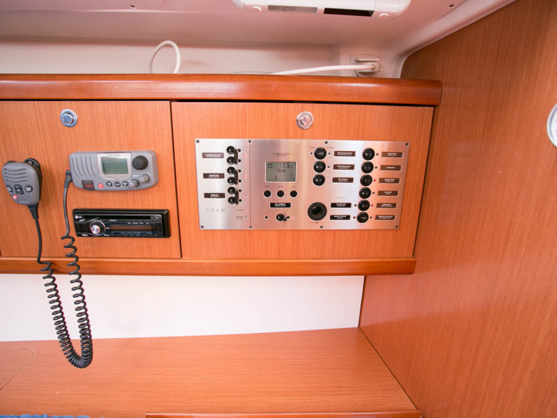 Photo #3 - Oceanis 43 (Orsa Maggiore) in Salivoli - 7288