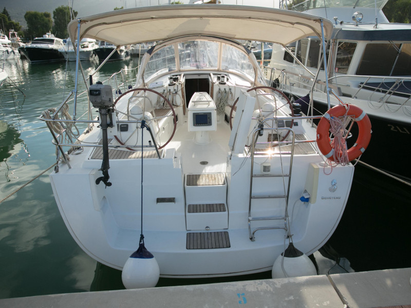 Photo #1 - Oceanis 43 (Orsa Maggiore) in Salivoli - 7288