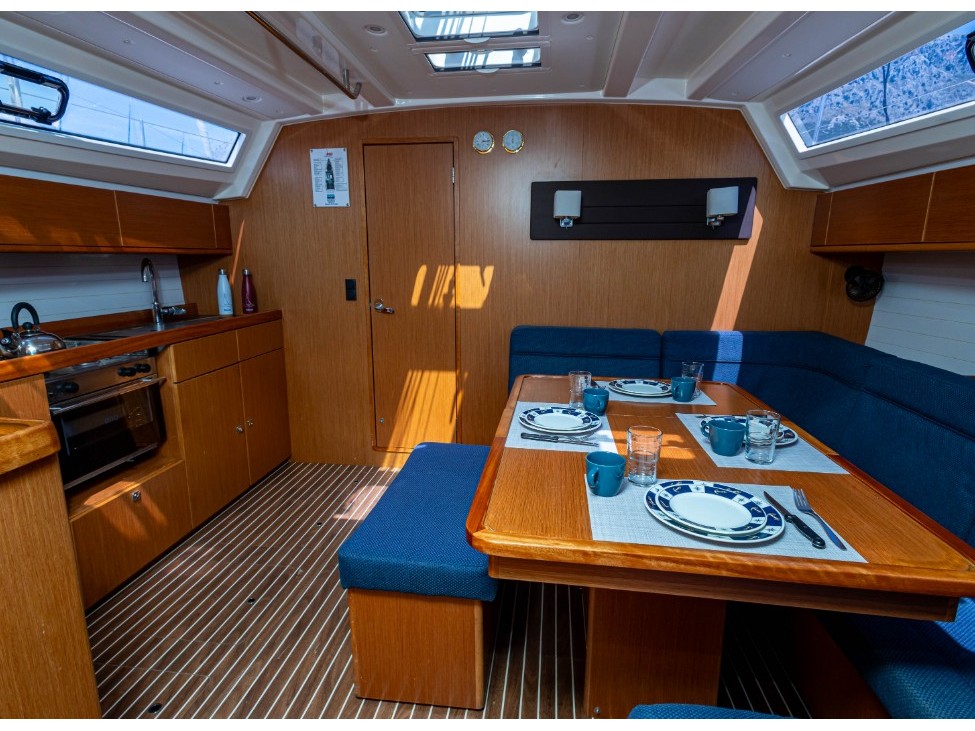 Bavaria Cruiser 46 (4 cab) — photo 10