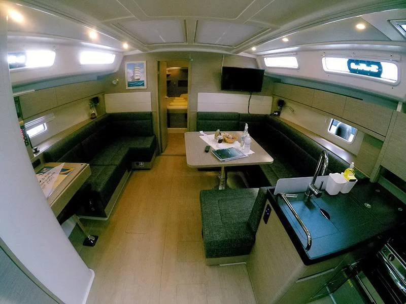 Hanse 458 (Podatok Too) Interior image - 13