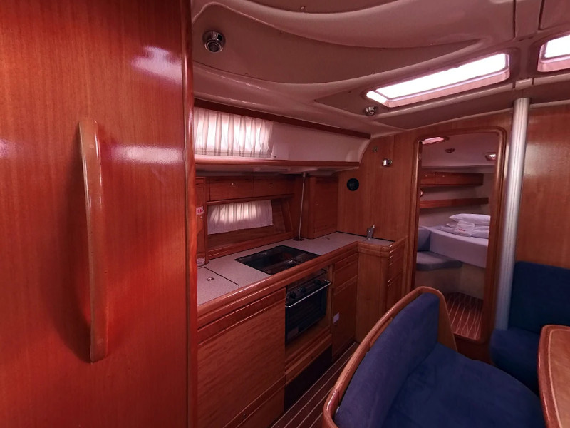 Photo #2 - Bavaria 39 Cruiser (RO-LU) in Murter - 16838