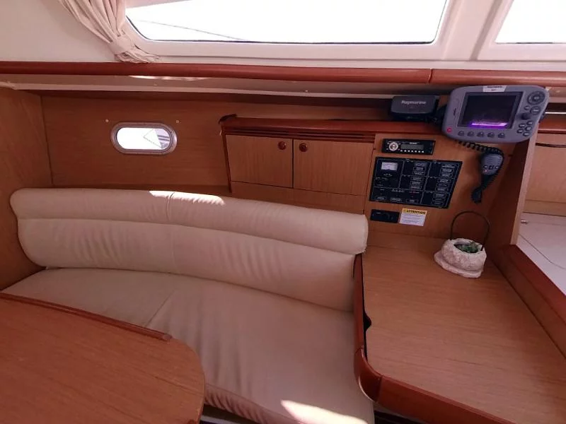 Sun Odyssey 32i (RISTRETTO I)  - 8