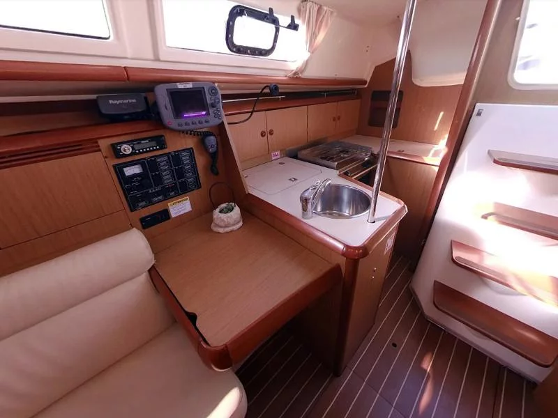 Sun Odyssey 32i (RISTRETTO II)  - 6