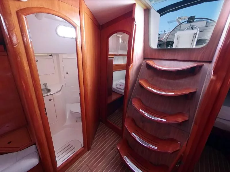 Sun Odyssey 42.2 (VERA I)  - 2