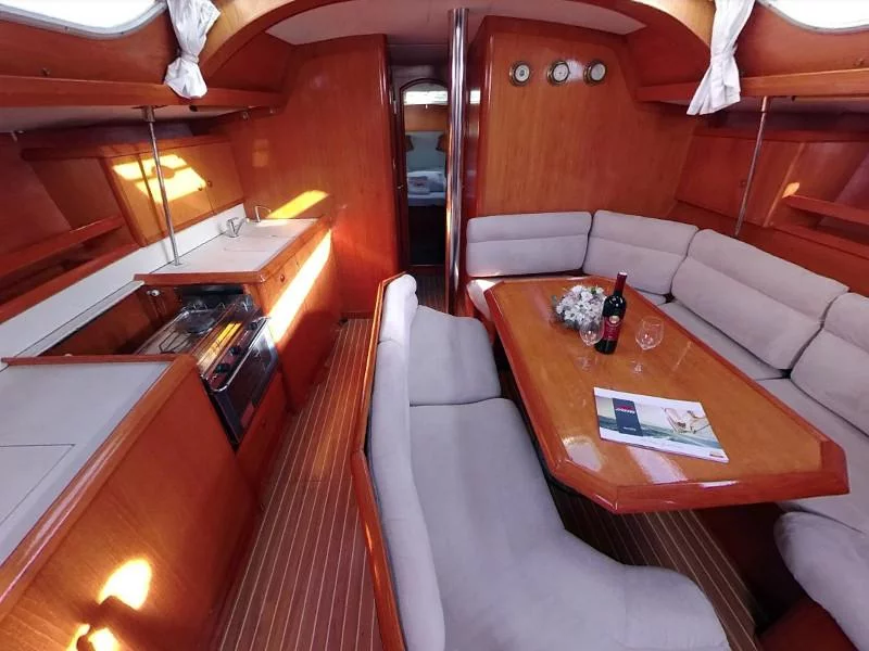 Sun Odyssey 42.2 (VERA I)  - 10